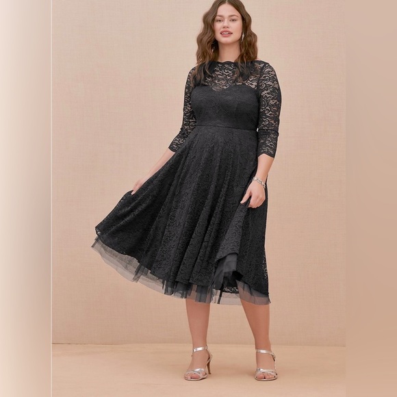 Size 20 Torrid Midi Lace Dress - Picture 1 of 7
